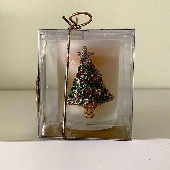3/$25 ⭐️ Christmas Tree Decoration Candle - Picture 1 of 3